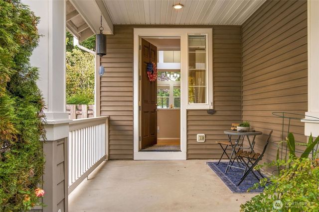 27402 Maple Ridge Way SE, Maple Valley, WA 98038