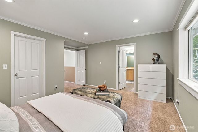 27402 Maple Ridge Way SE, Maple Valley, WA 98038
