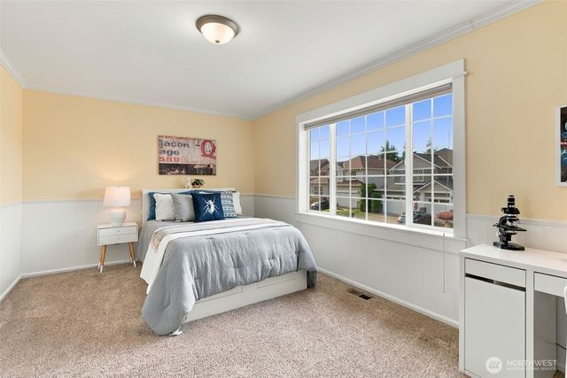 27402 Maple Ridge Way SE, Maple Valley, WA 98038