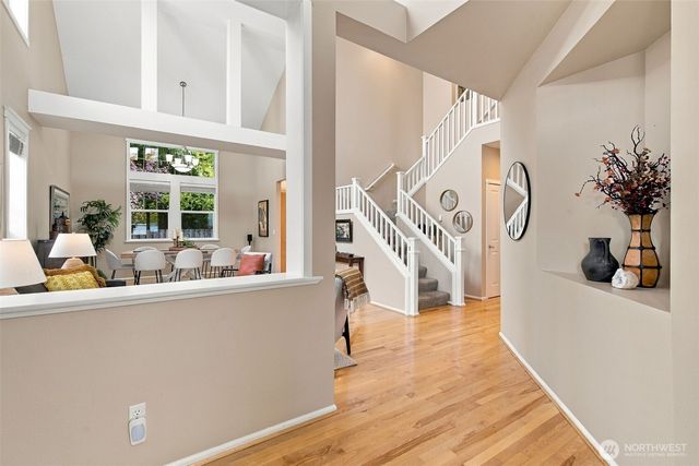 27402 Maple Ridge Way SE, Maple Valley, WA 98038