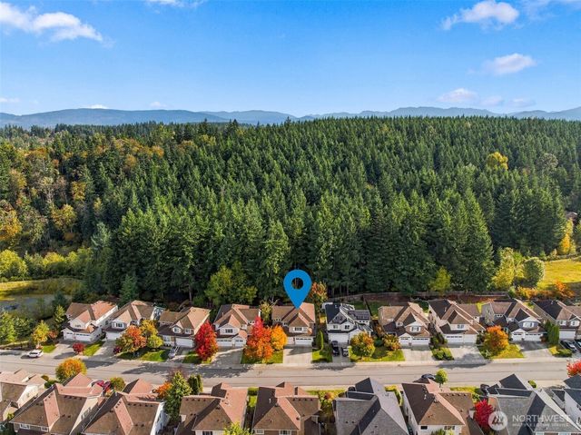 27402 Maple Ridge Way SE, Maple Valley, WA 98038