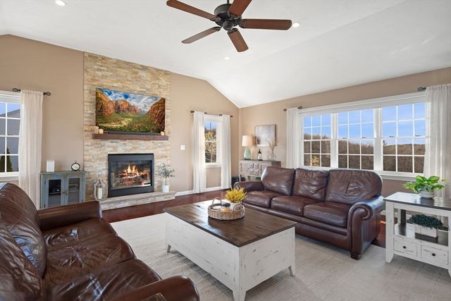 18 Gedney Drive, Peabody, MA 01960