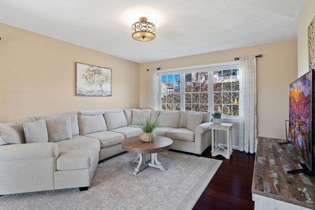 18 Gedney Drive, Peabody, MA 01960