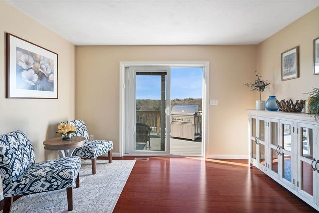 18 Gedney Drive, Peabody, MA 01960