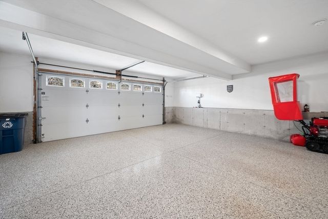 18 Gedney Drive, Peabody, MA 01960