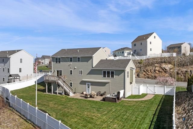 18 Gedney Drive, Peabody, MA 01960