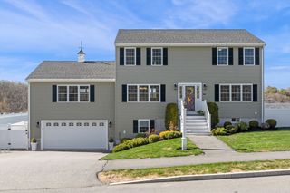18 Gedney Drive, Peabody, MA 01960