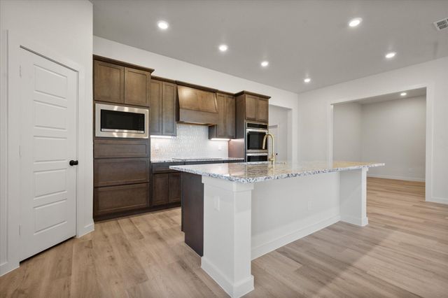 7010 16th Street, Lubbock, TX 79416