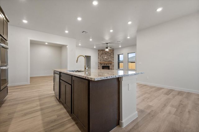 7010 16th Street, Lubbock, TX 79416