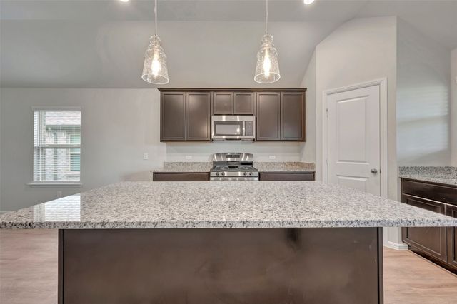 7003 Butterfield Drive, Sanger, TX 76266