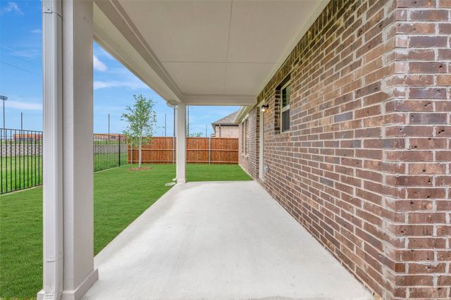 7003 Butterfield Drive, Sanger, TX 76266