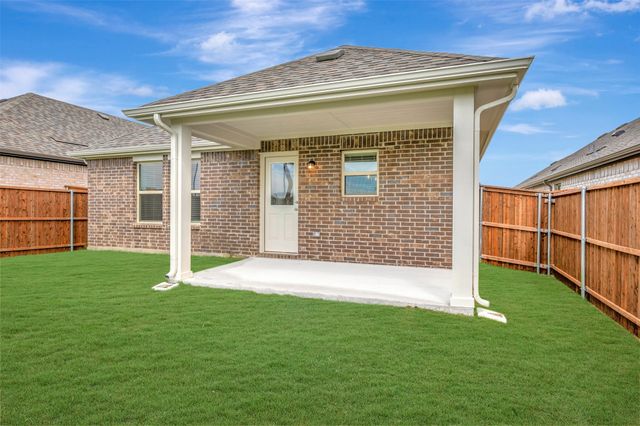 7003 Butterfield Drive, Sanger, TX 76266