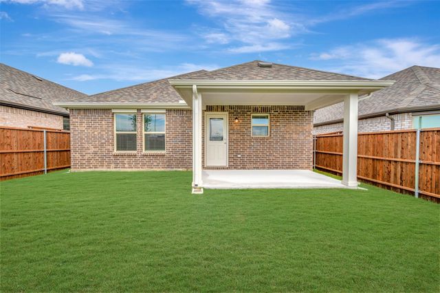 7003 Butterfield Drive, Sanger, TX 76266