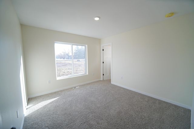 204 E Lillian Avenue, Conrad, IA 50621