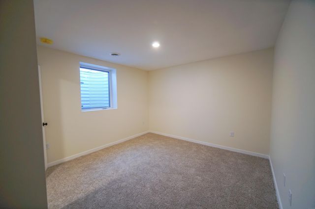 204 E Lillian Avenue, Conrad, IA 50621