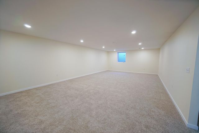 204 E Lillian Avenue, Conrad, IA 50621