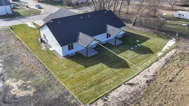 204 E Lillian Avenue, Conrad, IA 50621