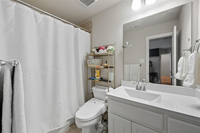 4302 Meadow Hawk Drive, Arlington, TX 76005