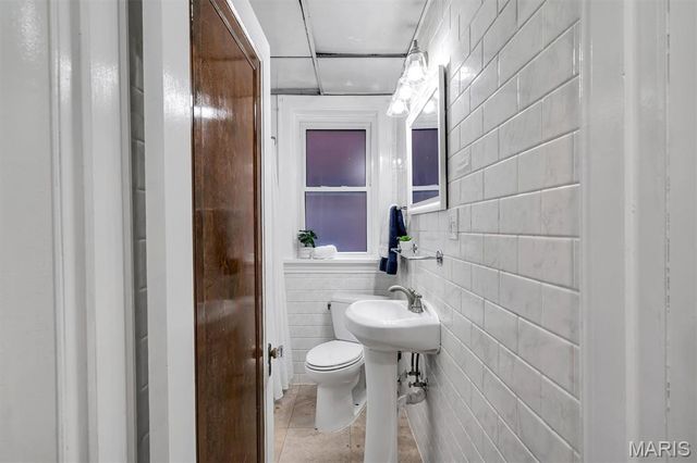 5185 Goethe Avenue, St Louis, MO 63109