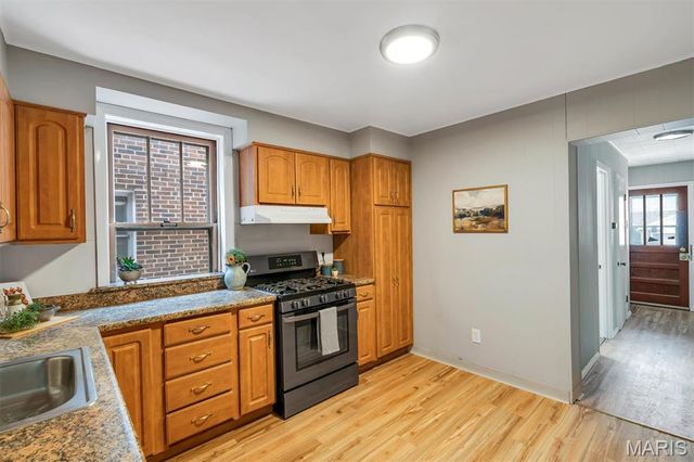 5185 Goethe Avenue, St Louis, MO 63109