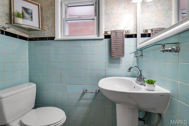 5185 Goethe Avenue, St Louis, MO 63109