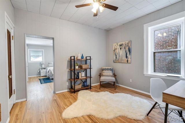 5185 Goethe Avenue, St Louis, MO 63109