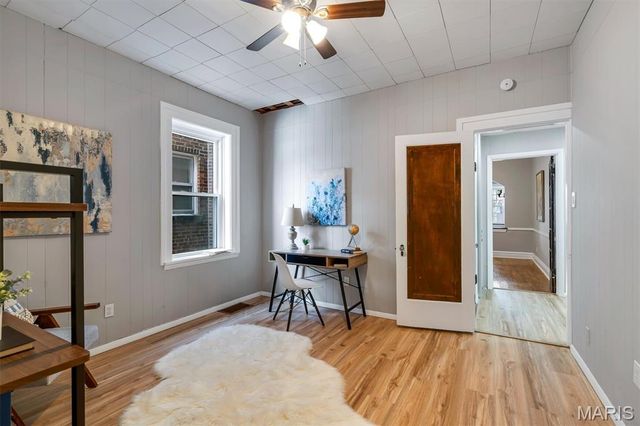 5185 Goethe Avenue, St Louis, MO 63109