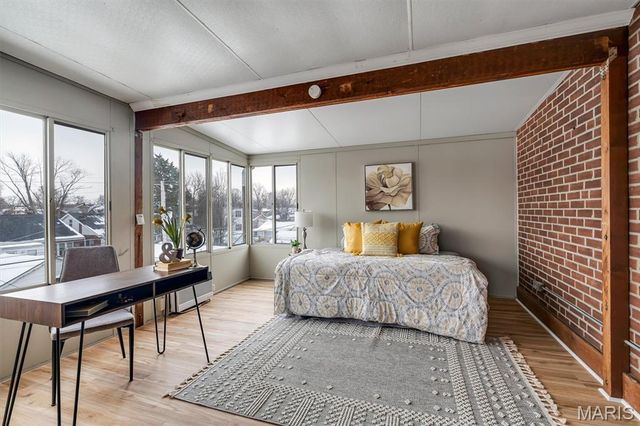 5185 Goethe Avenue, St Louis, MO 63109