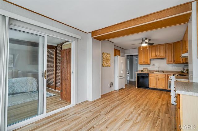 5185 Goethe Avenue, St Louis, MO 63109