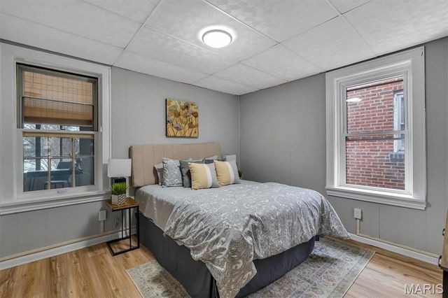 5185 Goethe Avenue, St Louis, MO 63109