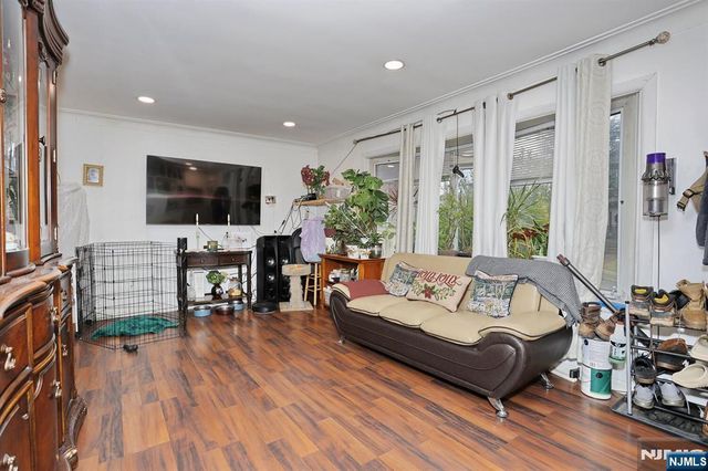 655 Hamilton Avenue, Ridgefield, NJ 07657