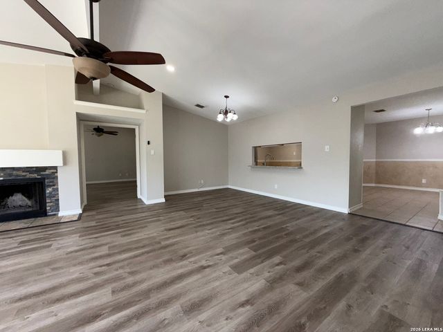 7107 Winter Rdg, Converse, TX 78109