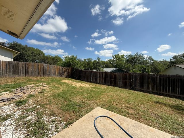 7107 Winter Rdg, Converse, TX 78109