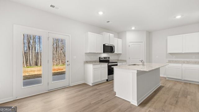 56 Berryville Drive, Dawsonville, GA 30534