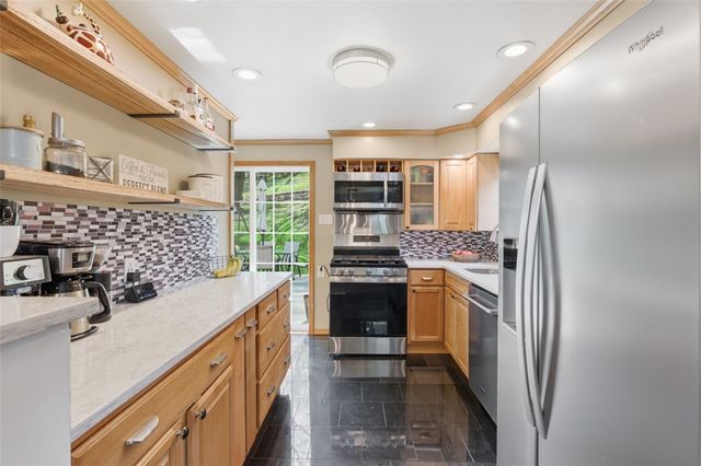1166 Sarah Street, Bethel Park, PA 15102