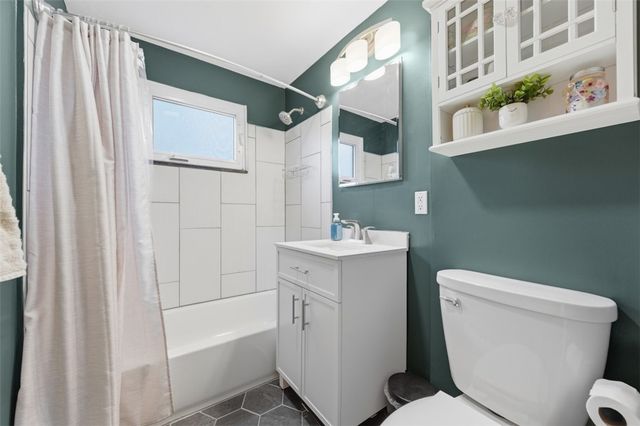 1166 Sarah Street, Bethel Park, PA 15102