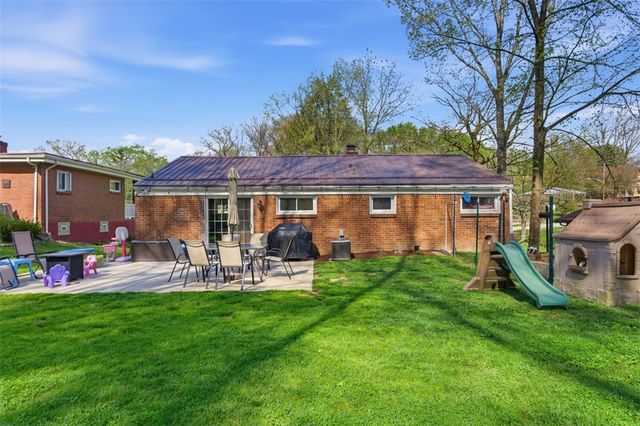 1166 Sarah Street, Bethel Park, PA 15102