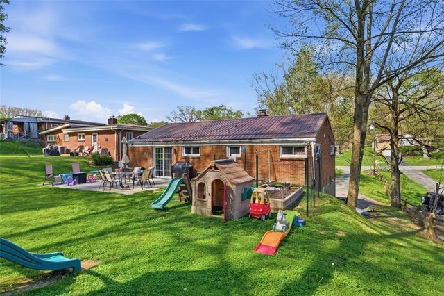 1166 Sarah Street, Bethel Park, PA 15102