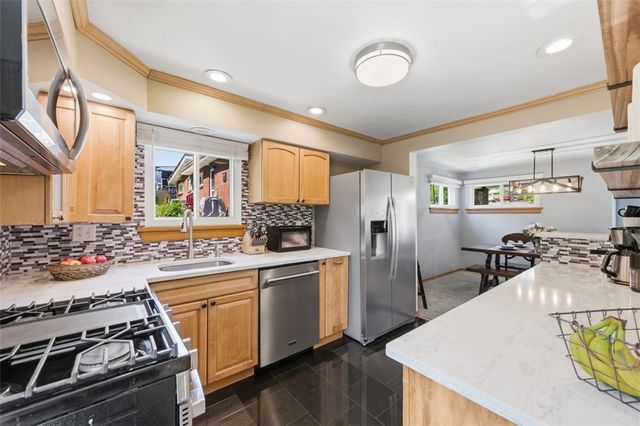 1166 Sarah Street, Bethel Park, PA 15102