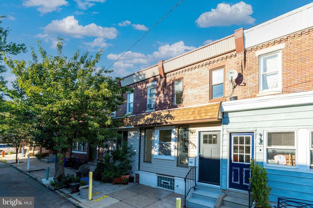 2747 E PACIFIC ST, PHILADELPHIA, PA 19134 — photo 2
