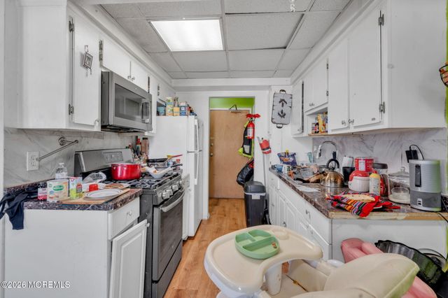 48 Stonehurst Boulevard C, Freehold, NJ 07728