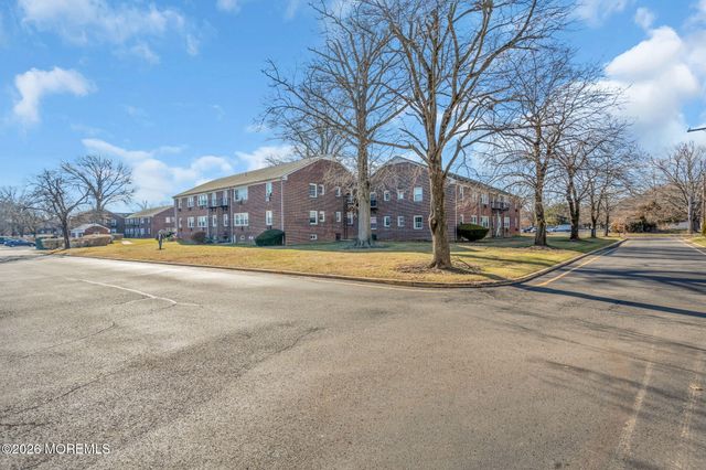 48 Stonehurst Boulevard C, Freehold, NJ 07728