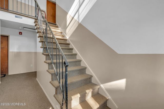 48 Stonehurst Boulevard C, Freehold, NJ 07728