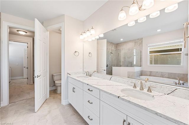 534 Kamari CV, Naples, FL 34114