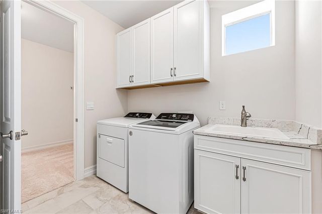 534 Kamari CV, Naples, FL 34114
