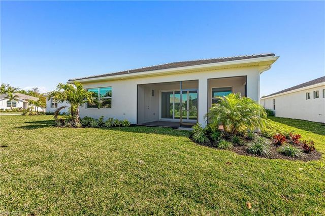 534 Kamari CV, Naples, FL 34114