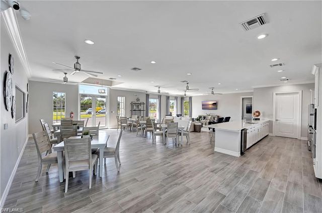 534 Kamari CV, Naples, FL 34114