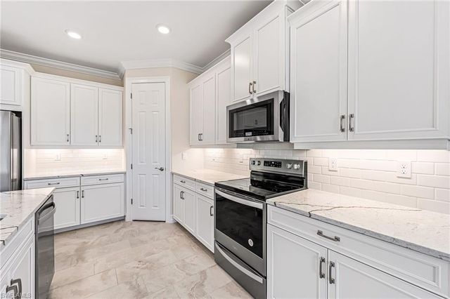 534 Kamari CV, Naples, FL 34114
