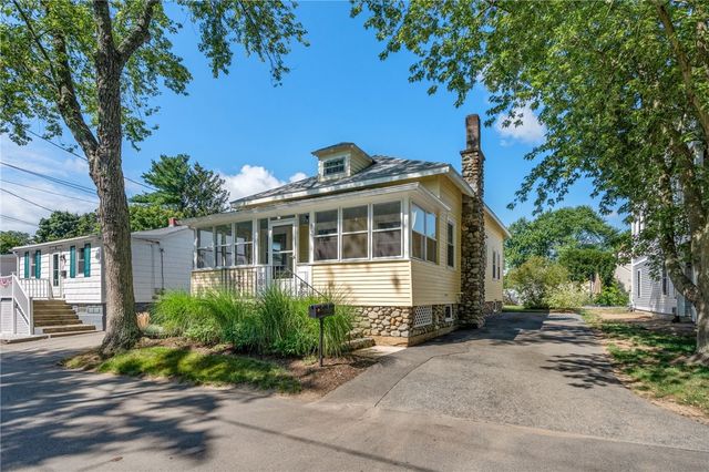 83 Spring Avenue, Barrington, RI 02806