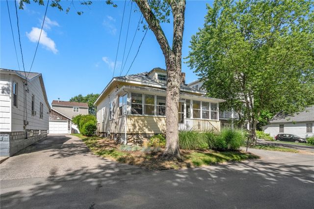 83 Spring Avenue, Barrington, RI 02806